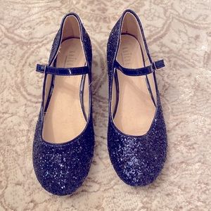 Girls size 3 Kailee P glitter dress shoes